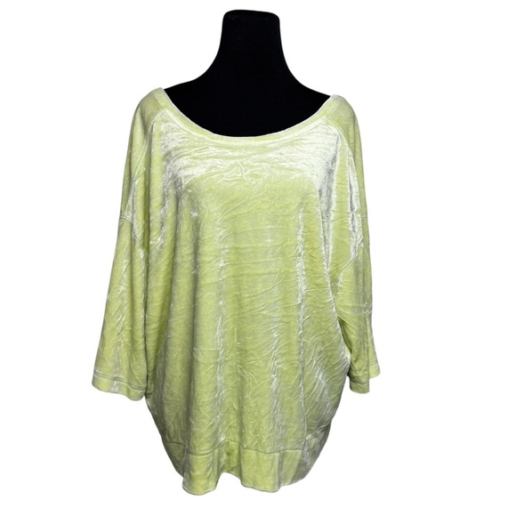 Free People Valerie Velvet Top Tee Blouse Women L Soft Yellow Boho Beach Travel - Picture 2 of 9